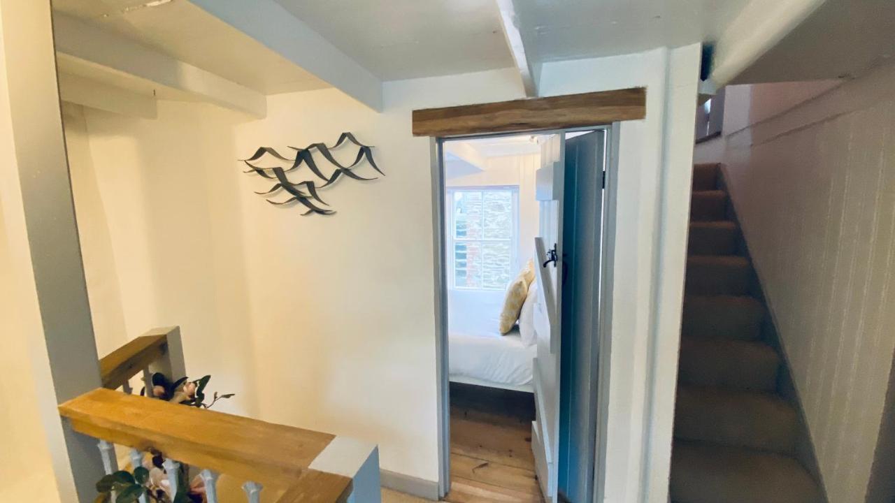 Spindrift Is A Beautiful Newly Refurbished Three Bedroom Private Family House Located On The Old Harbour And The Coastal Path In The Heart Of Beautiful Polperro Eksteriør bilde