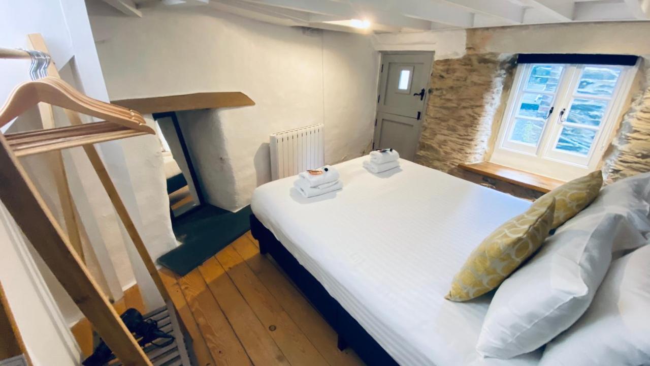 Spindrift Is A Beautiful Newly Refurbished Three Bedroom Private Family House Located On The Old Harbour And The Coastal Path In The Heart Of Beautiful Polperro Eksteriør bilde