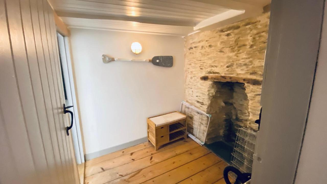 Spindrift Is A Beautiful Newly Refurbished Three Bedroom Private Family House Located On The Old Harbour And The Coastal Path In The Heart Of Beautiful Polperro Eksteriør bilde