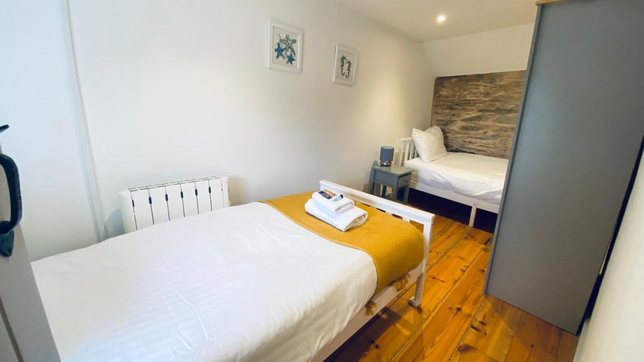 Spindrift Is A Beautiful Newly Refurbished Three Bedroom Private Family House Located On The Old Harbour And The Coastal Path In The Heart Of Beautiful Polperro Eksteriør bilde